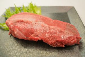 牛タンの血抜きは必要？やり方や下ごしらえの基本をご紹介！/blogs/column/gyutan-prep-and-bleeding
