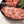 Load image into Gallery viewer, 薄切り牛たん焼肉用のプレート、色鮮やかな肉質と新鮮さを強調し、サンの状態筋肉が目視できる様子を詳細に説明
